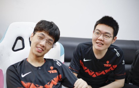 九游官网-JackeyLove在热火比赛中战术调整，重返赛场引发热议！